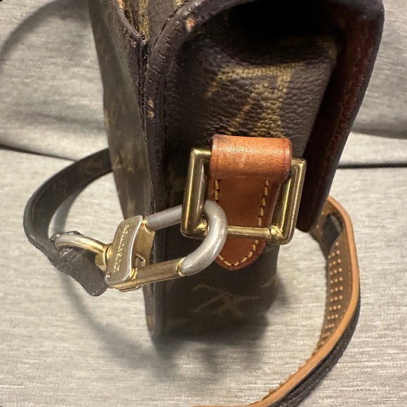 Louis Vuitton mini St. Cloud Brown Monogram Crossbody Bag - Picture 5 of 9